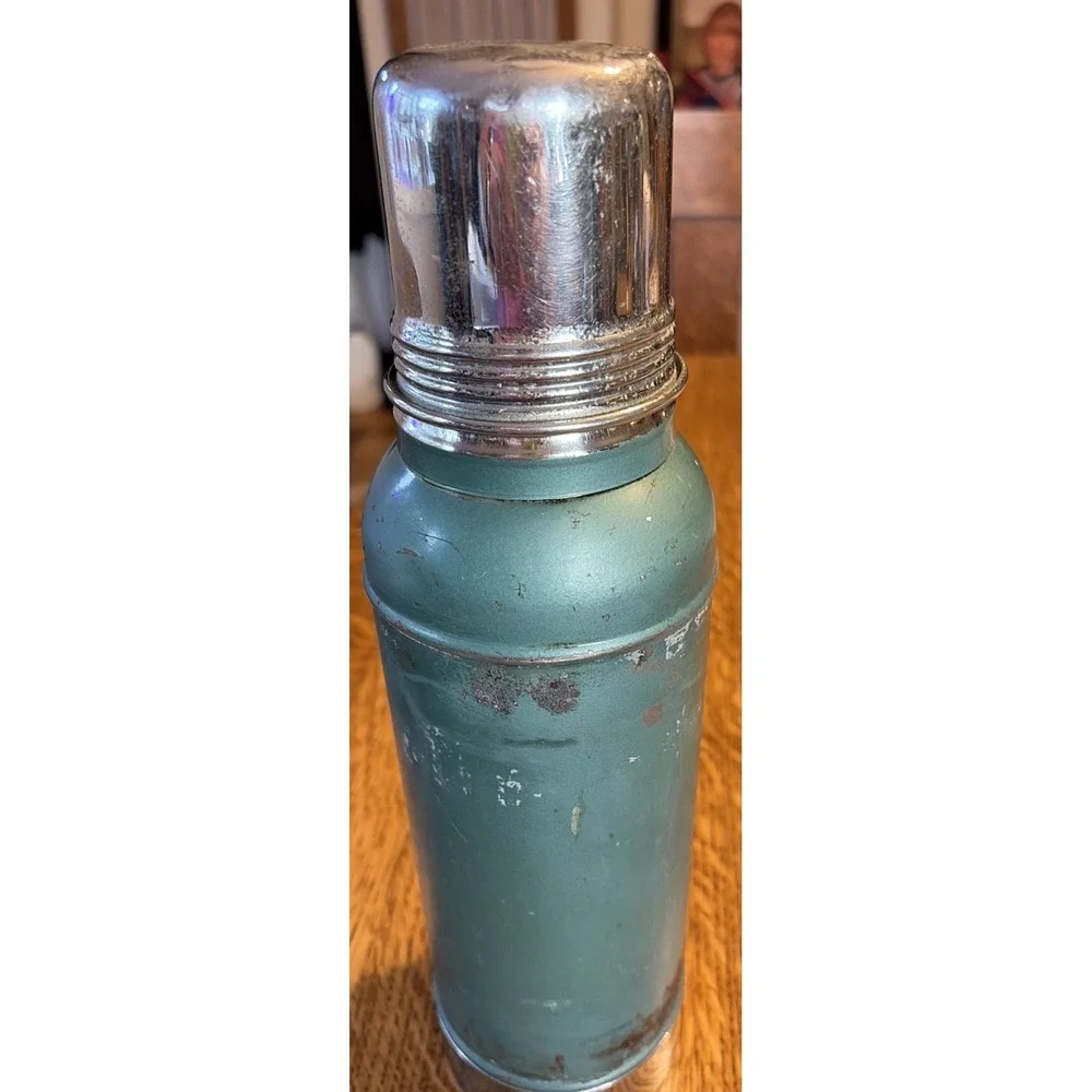 Vintage Stanley Thermos N943 1 Quart Super Vac Made In USA 2-61 Missing Cork - Picture 2 of 4
